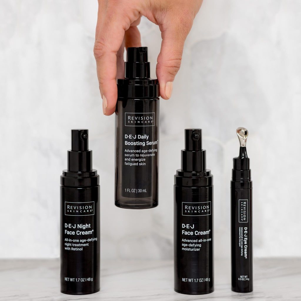 Sản phẩm trong bộ D-E-J của hãng Revision