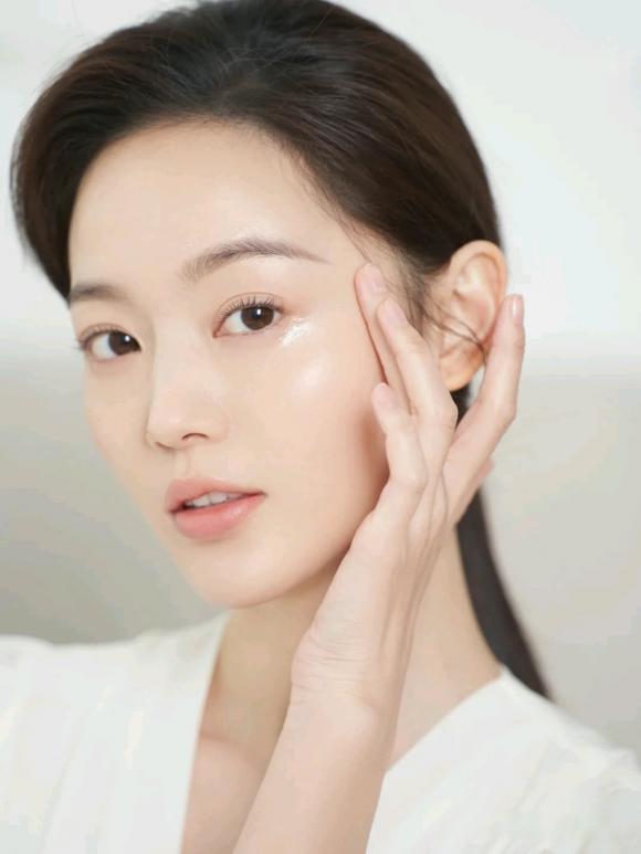 Hình. Da đẹp tự nhiên